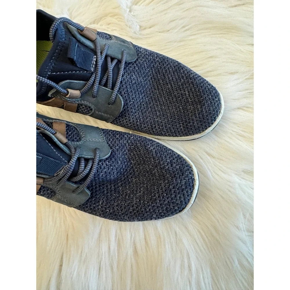 Boys Florsheim Great Lakes Knit Sneaker Size 4.5 Navy Knit Shoes Great Condition